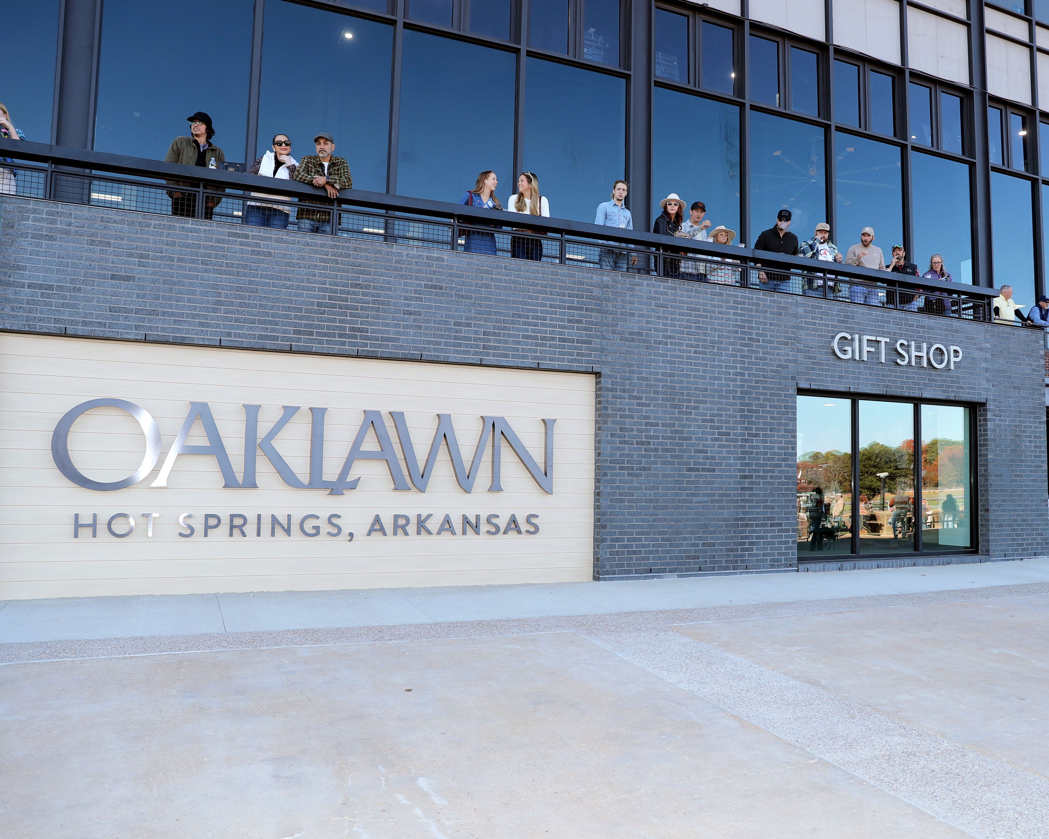 Oaklawn Cancels Saturday Card After First Race Due To Weather